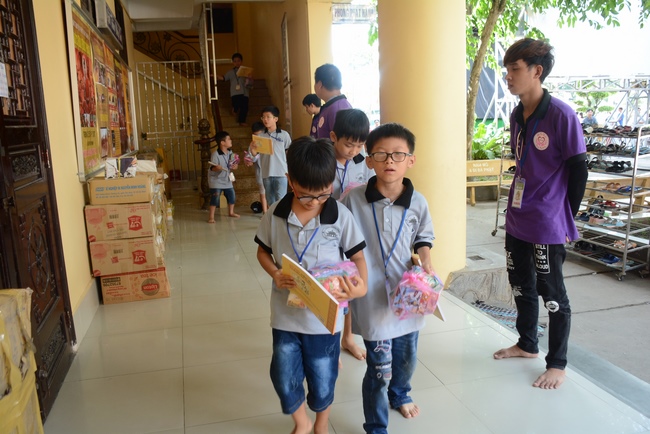 Khóa tu thiếu nhi “Em về bên Phật”