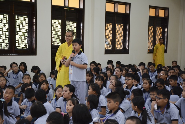 Khóa tu thiếu nhi “Em về bên Phật”