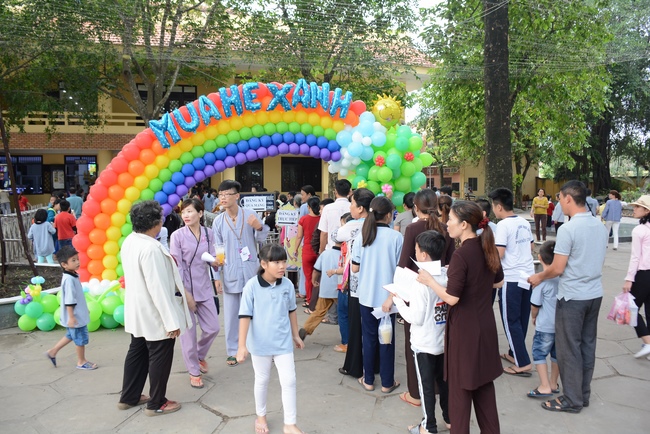 Khóa tu thiếu nhi “Em về bên Phật”