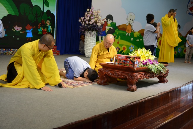 Khóa tu thiếu nhi “Em về bên Phật”