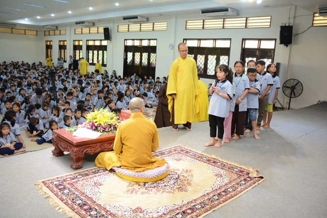 Khóa tu thiếu nhi “Em về bên Phật”