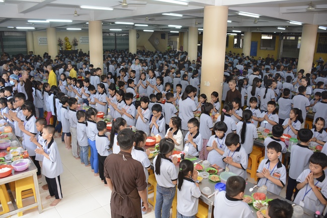 Khóa tu thiếu nhi “Em về bên Phật”