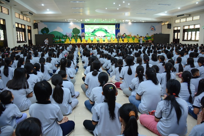 Khóa tu thiếu nhi “Em về bên Phật”