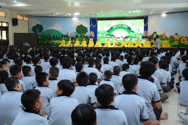 Khóa tu thiếu nhi “Em về bên Phật”