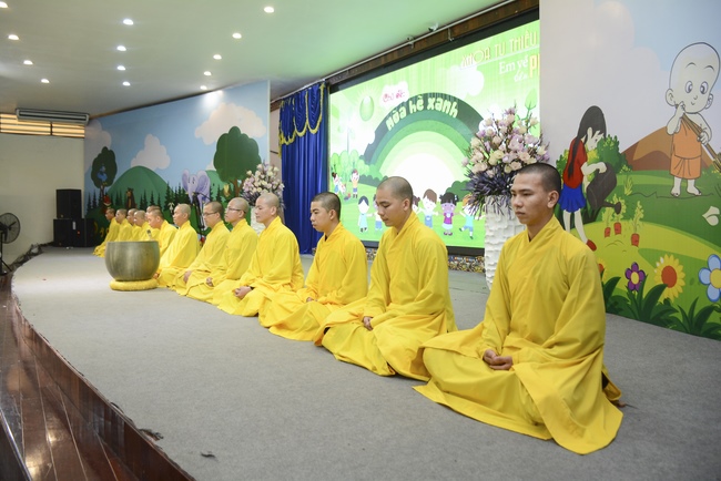 Khóa tu thiếu nhi “Em về bên Phật”