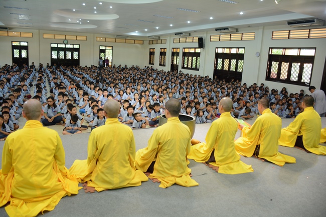 Khóa tu thiếu nhi “Em về bên Phật”