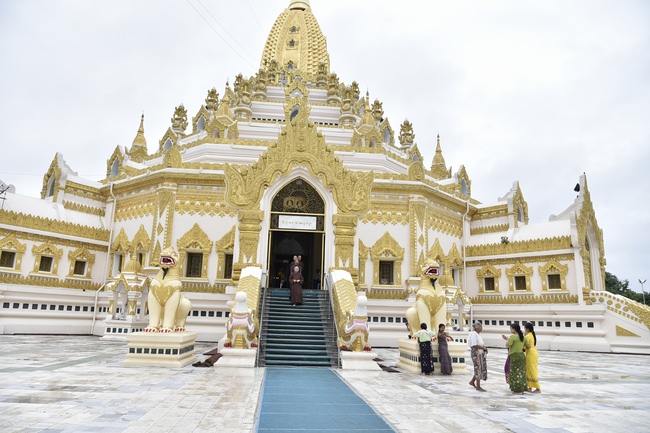 Visiting Kyaikawine Monastery and some Buddhist Holy Places in Bago City