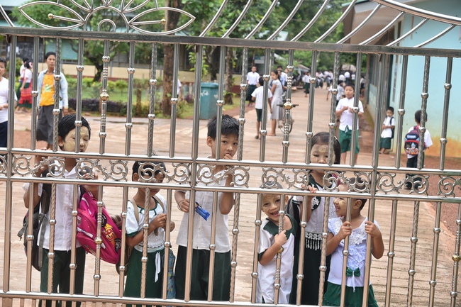 Visiting Kyaikawine Monastery and some Buddhist Holy Places in Bago City