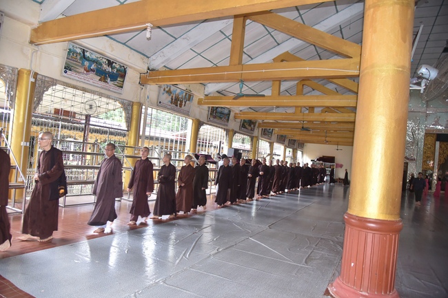 Visiting Kyaikawine Monastery and some Buddhist Holy Places in Bago City