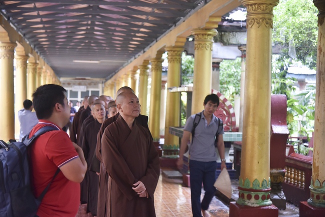 Visiting Kyaikawine Monastery and some Buddhist Holy Places in Bago City