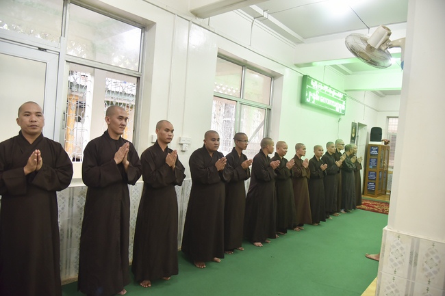 Visiting Kyaikawine Monastery and some Buddhist Holy Places in Bago City