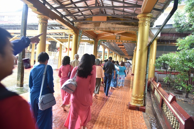 Visiting Kyaikawine Monastery and some Buddhist Holy Places in Bago City