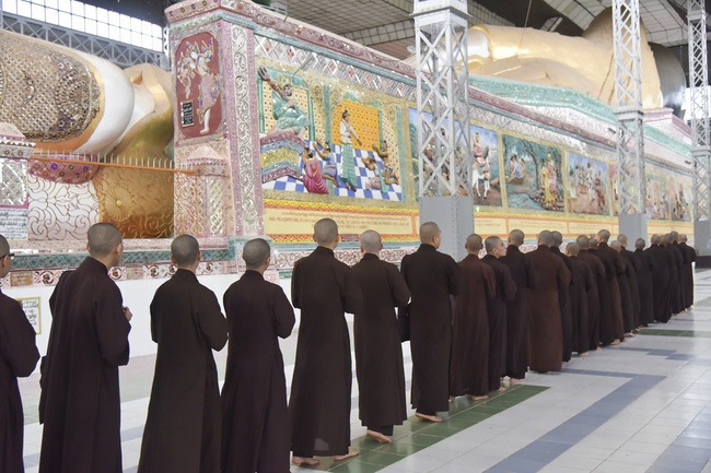 Visiting Kyaikawine Monastery and some Buddhist Holy Places in Bago City