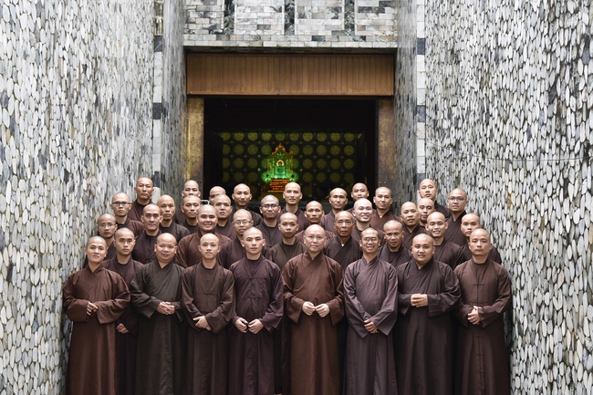 Visiting Kyaikawine Monastery and some Buddhist Holy Places in Bago City