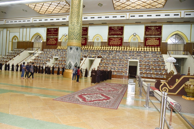 Visiting Kyaikawine Monastery and some Buddhist Holy Places in Bago City