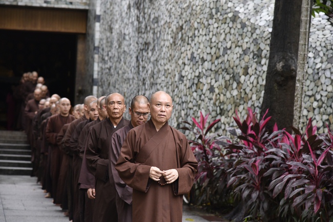 Visiting Kyaikawine Monastery and some Buddhist Holy Places in Bago City