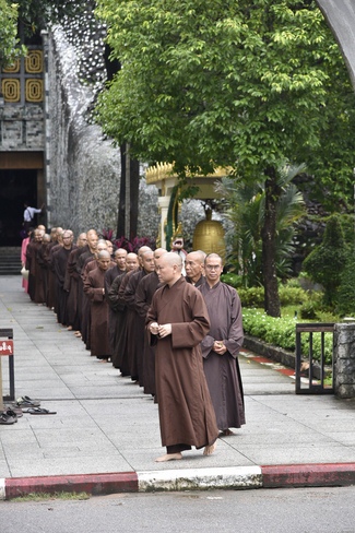 Visiting Kyaikawine Monastery and some Buddhist Holy Places in Bago City
