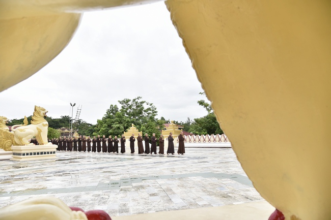 Visiting Kyaikawine Monastery and some Buddhist Holy Places in Bago City