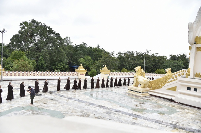 Visiting Kyaikawine Monastery and some Buddhist Holy Places in Bago City