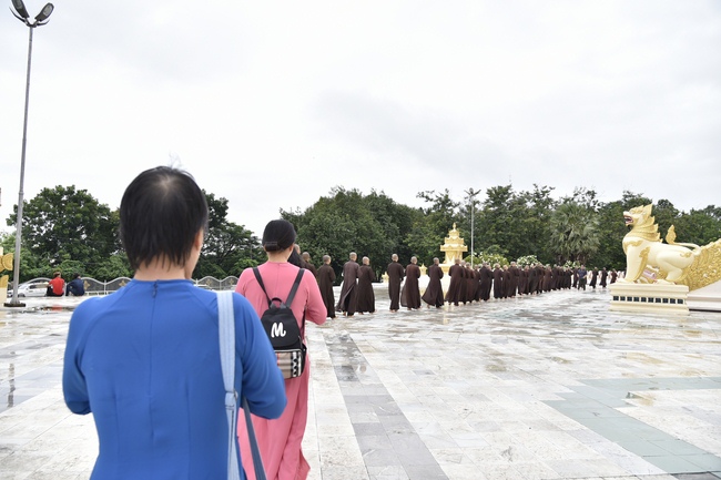 Visiting Kyaikawine Monastery and some Buddhist Holy Places in Bago City