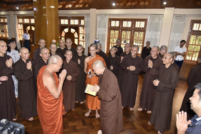 Visiting Mahasi Sasana Yeiktha Monastery and Dai Phuoc Temple in Myanmar