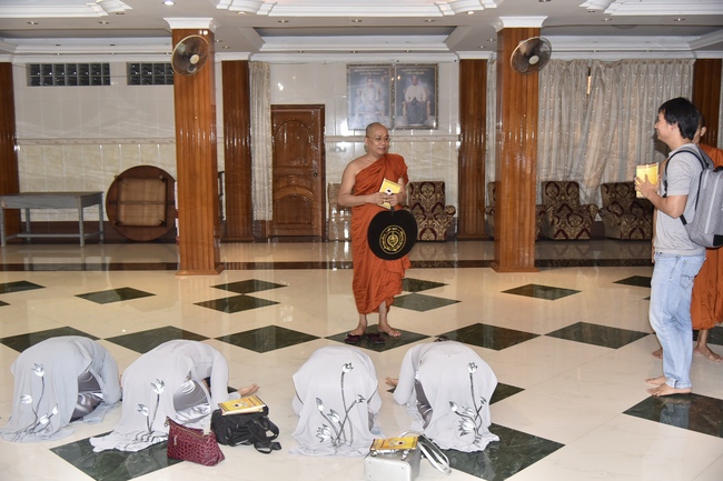 Visiting Mahasi Sasana Yeiktha Monastery and Dai Phuoc Temple in Myanmar