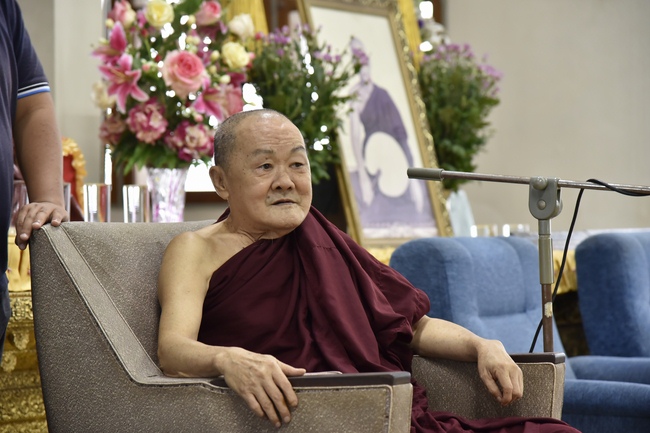 Visiting Mahasi Sasana Yeiktha Monastery and Dai Phuoc Temple in Myanmar