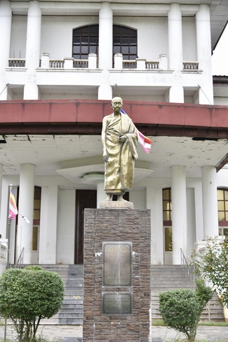 Visiting Mahasi Sasana Yeiktha Monastery and Dai Phuoc Temple in Myanmar
