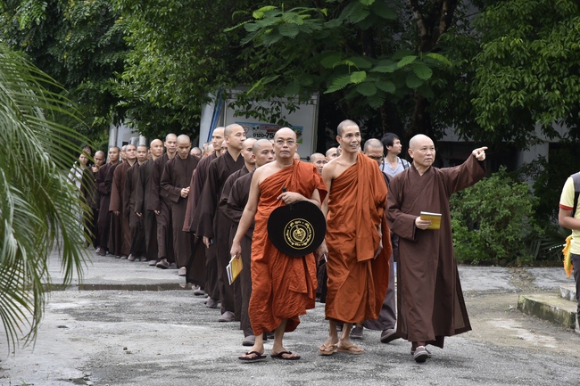 Visiting Mahasi Sasana Yeiktha Monastery and Dai Phuoc Temple in Myanmar