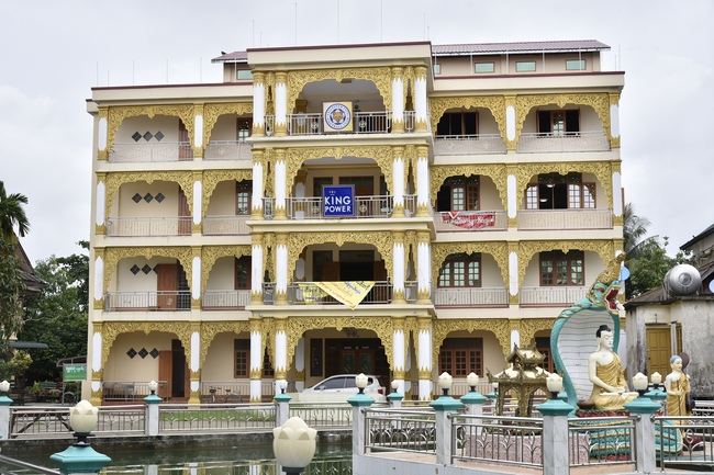 Visiting Mahasi Sasana Yeiktha Monastery and Dai Phuoc Temple in Myanmar