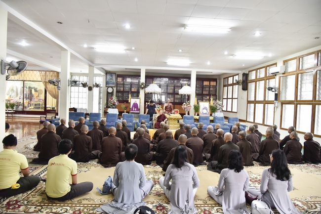 Visiting Mahasi Sasana Yeiktha Monastery and Dai Phuoc Temple in Myanmar