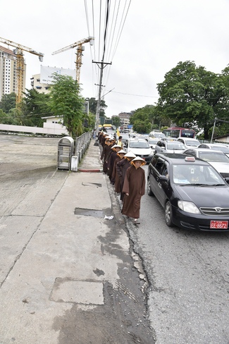 Visiting Mahasi Sasana Yeiktha Monastery and Dai Phuoc Temple in Myanmar
