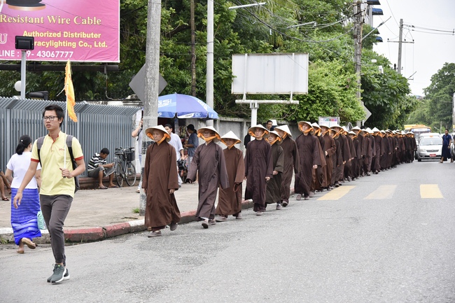 Visiting Mahasi Sasana Yeiktha Monastery and Dai Phuoc Temple in Myanmar
