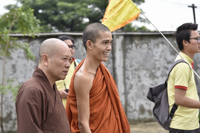 Visiting Mahasi Sasana Yeiktha Monastery and Dai Phuoc Temple in Myanmar