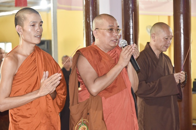 Visiting Mahasi Sasana Yeiktha Monastery and Dai Phuoc Temple in Myanmar