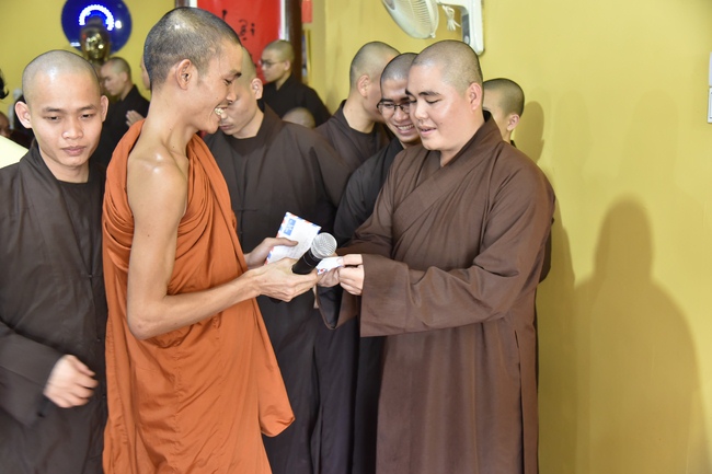 Visiting Mahasi Sasana Yeiktha Monastery and Dai Phuoc Temple in Myanmar