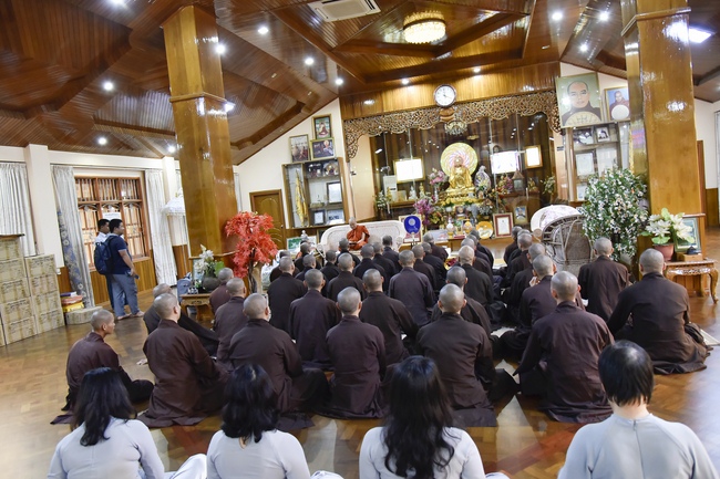 Visiting Mahasi Sasana Yeiktha Monastery and Dai Phuoc Temple in Myanmar