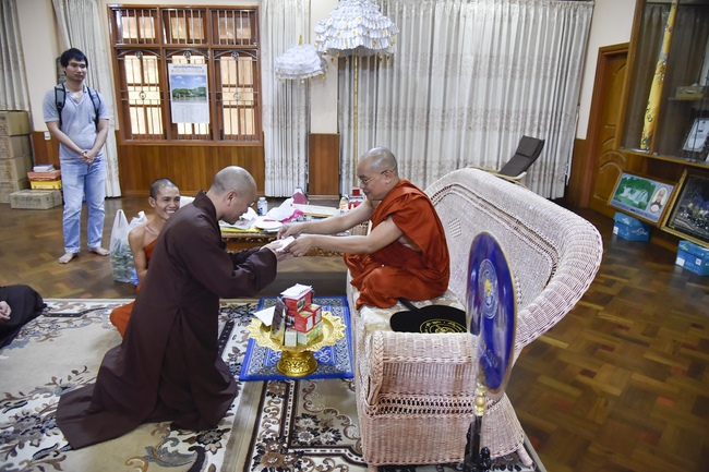 Visiting Mahasi Sasana Yeiktha Monastery and Dai Phuoc Temple in Myanmar