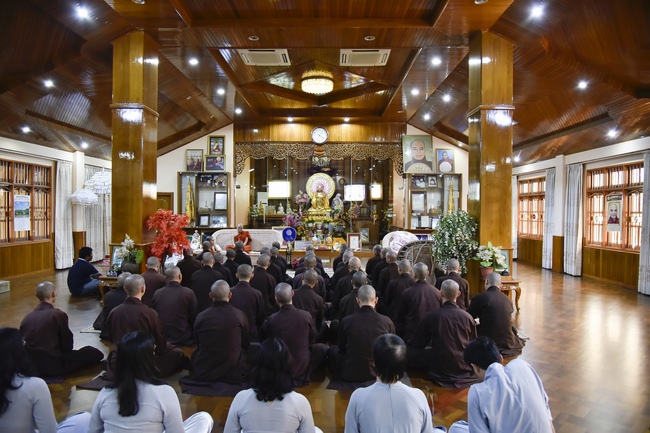Visiting Mahasi Sasana Yeiktha Monastery and Dai Phuoc Temple in Myanmar
