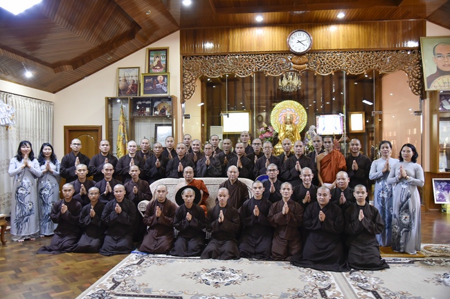 Visiting Mahasi Sasana Yeiktha Monastery and Dai Phuoc Temple in Myanmar