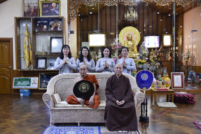 Visiting Mahasi Sasana Yeiktha Monastery and Dai Phuoc Temple in Myanmar