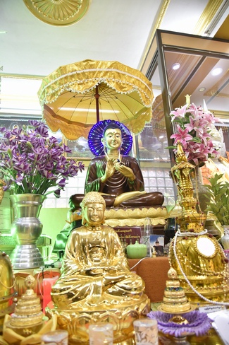 Thăm tu viện Paramitone wine - Yangon