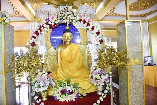 Thăm tu viện Paramitone wine - Yangon