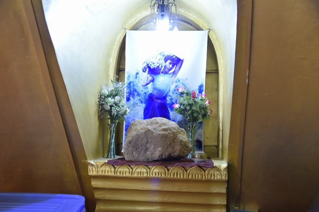 Thăm tu viện Paramitone wine - Yangon