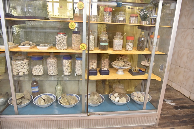 Thăm tu viện Paramitone wine - Yangon