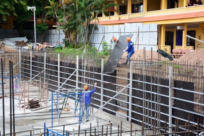 Foundation Pouring the Ground Floor of the Multifunctional Building