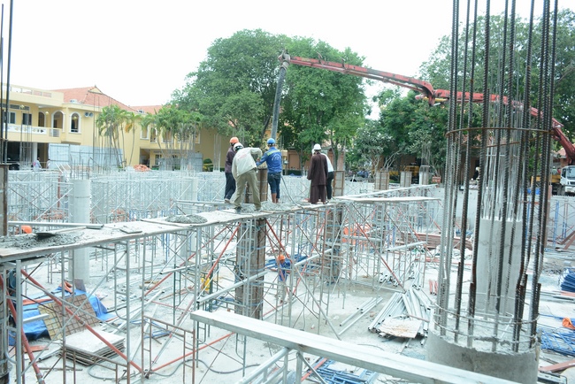 Foundation Pouring the Ground Floor of the Multifunctional Building