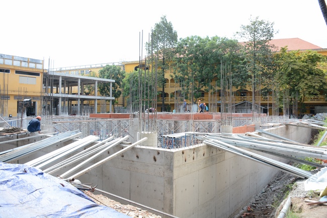 Foundation Pouring the Ground Floor of the Multifunctional Building
