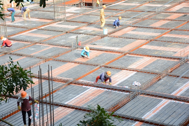 Foundation Pouring the Ground Floor of the Multifunctional Building