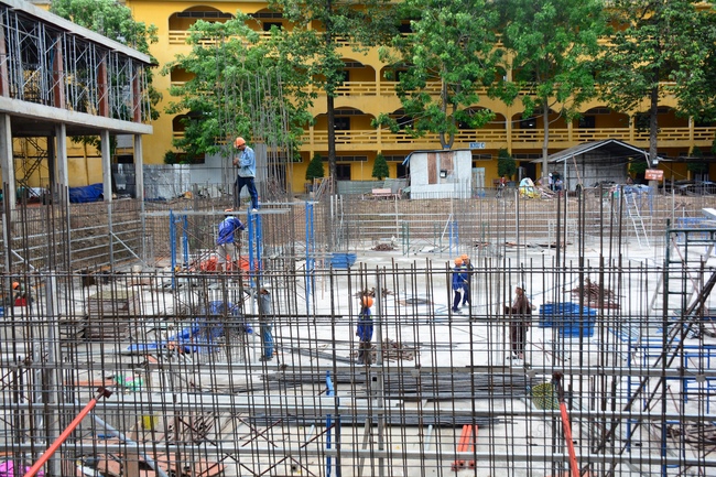 Foundation Pouring the Ground Floor of the Multifunctional Building